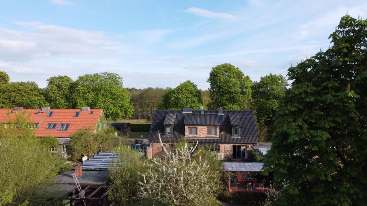 Grosse Wohnung / Haushaelfte In Peetzig Am See Angermunde Exterior photo